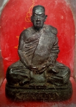 พระบูชาตั้งหน้ารถอาจารย์ฝั้น